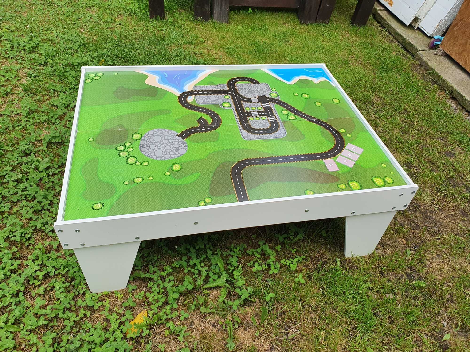 Дитячий Ігровий столик для машинок Виробник німечина.