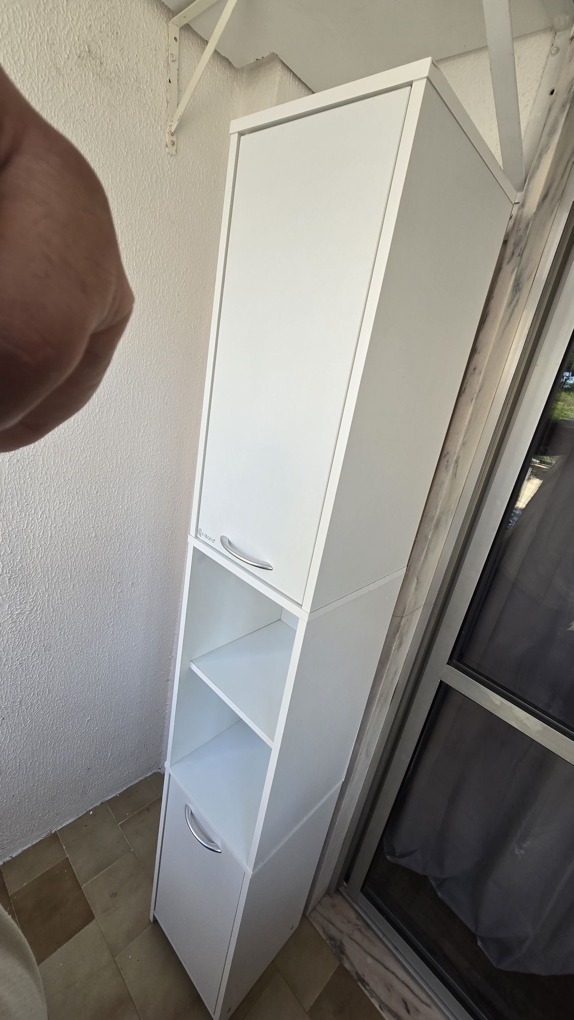 Armário Multiuso com Portas