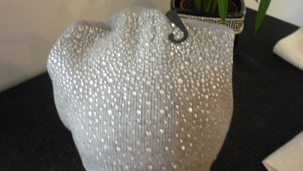 Czapka damska Monnari z cyrkoniami