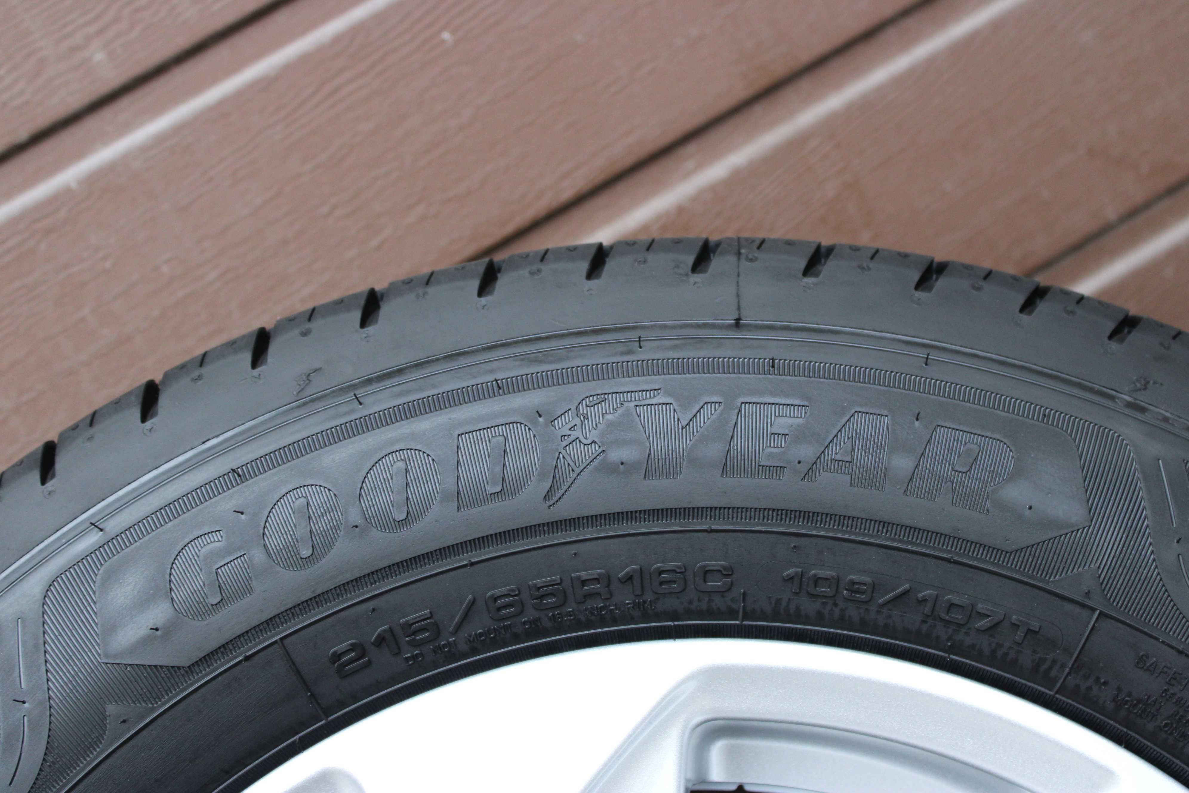 215/65R16C GoodYear EfficientGrip Cargo 2 109/107T 2024r. NOWE - DEMO