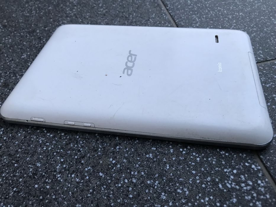 Продаю планшет Acer Iconia 3G wifi на запчасти