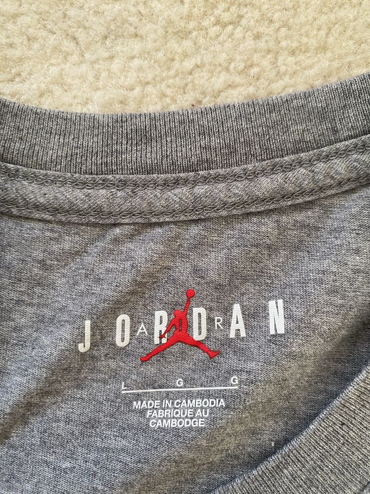 T shirt Jordan tamanho L