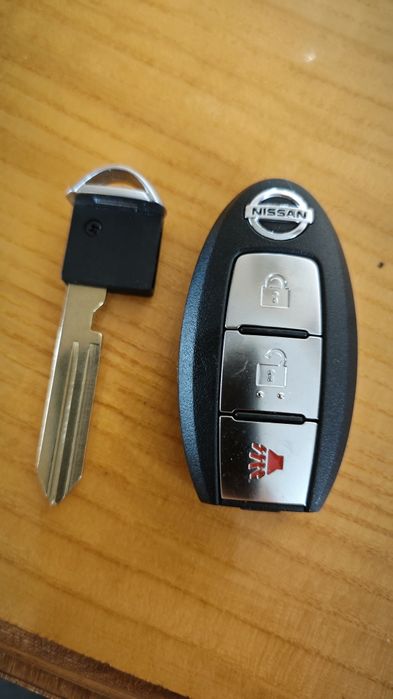 Ключ до Nissan новий