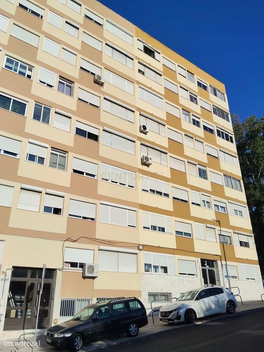 Apartamento T2 Odivelas perto do Metro