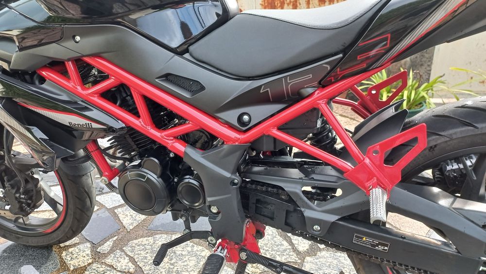Benelli BN 125...