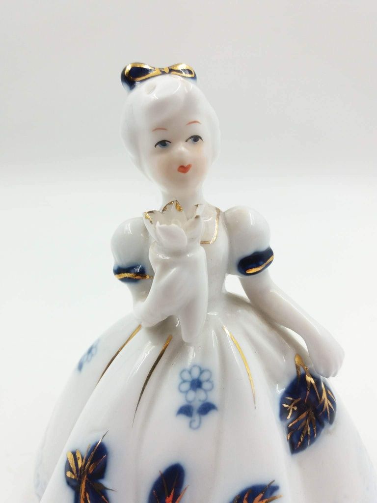 Prześliczna porcelanowa figurka damy dziewczynki