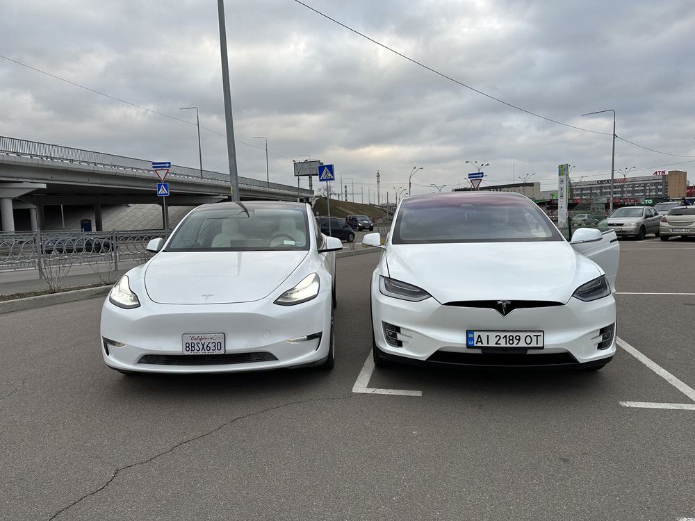 Аренда  автомобиля оренда автомобіля прокат audi A6 a3 Tesla Bmw