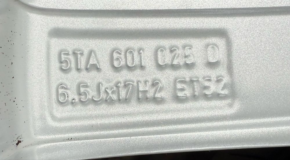 Oryginalne Felgi Volkswagen Touran Passat B8 T-Roc 5x112 215/55R17