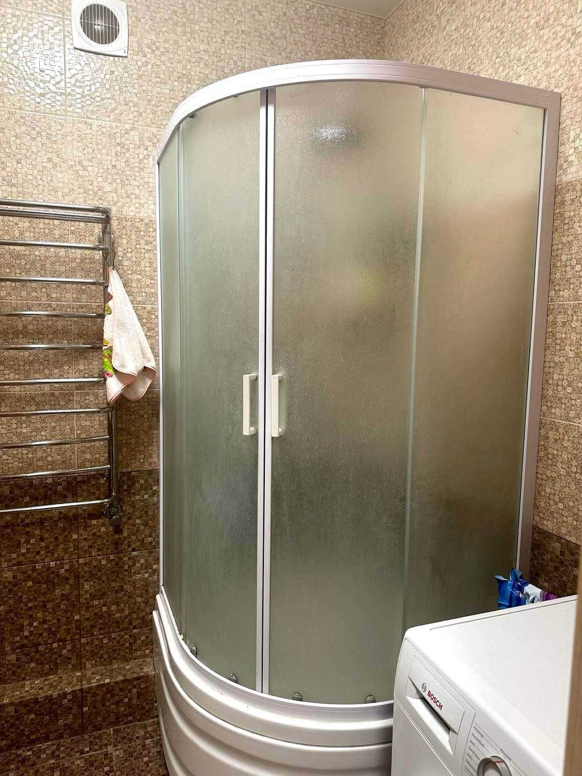 Продам 1 к на Алексеевке в Новострое  . Ремонт , мебель