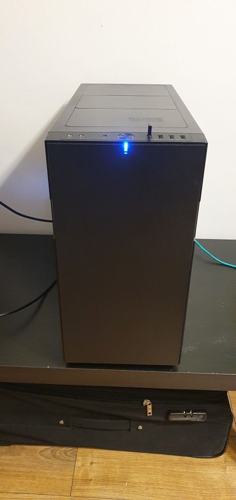 Gamingowy PC, i7, GTX 1080 8gb, 24Gb RAM, 256 SSD, 2Tb HDD