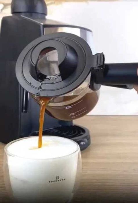НІМЕЦЬКА Кавоварка рожкова Espresso з капучинатором. Якість
