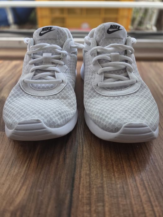 NIKE Tanjun GS białe