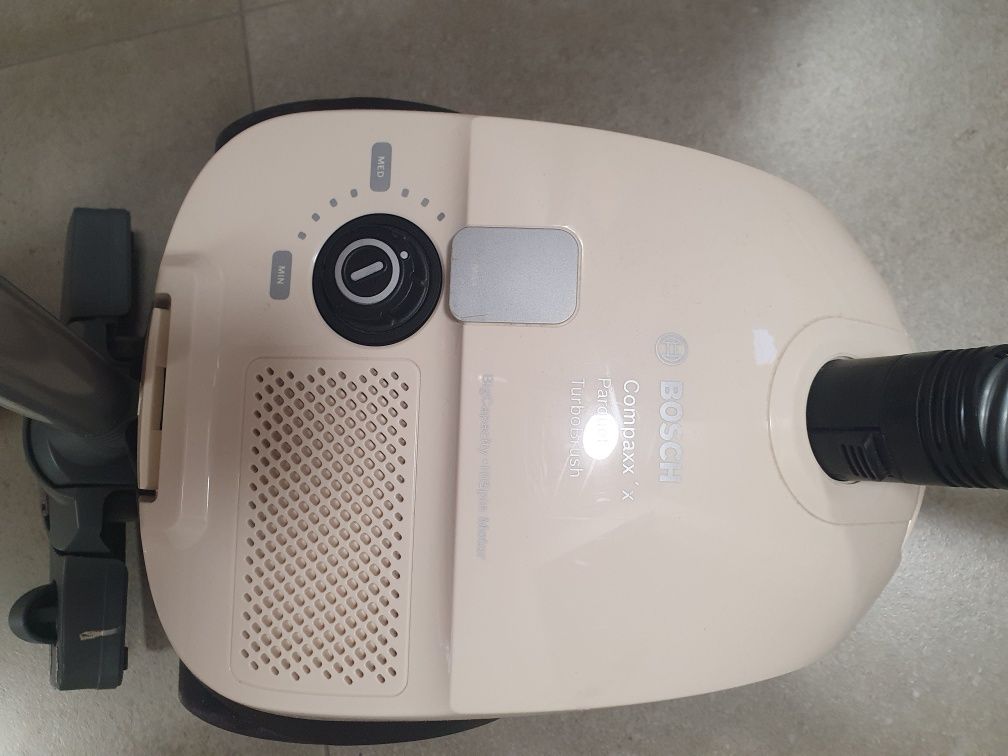 Odkurzacz Bosch Compaxx BZGL2PERF/01