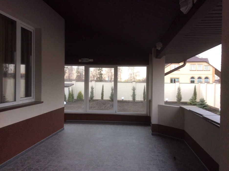 Продам 2 єт. дом 350 кв.м. в г.Вішгороде,микрорайон Дедовица