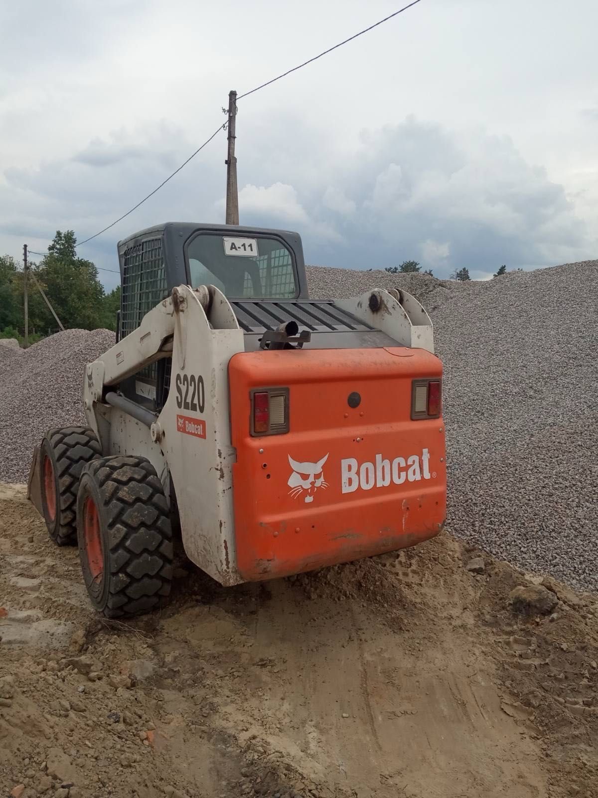 Продам bobcat. Бобкат 220 міні погрузчик