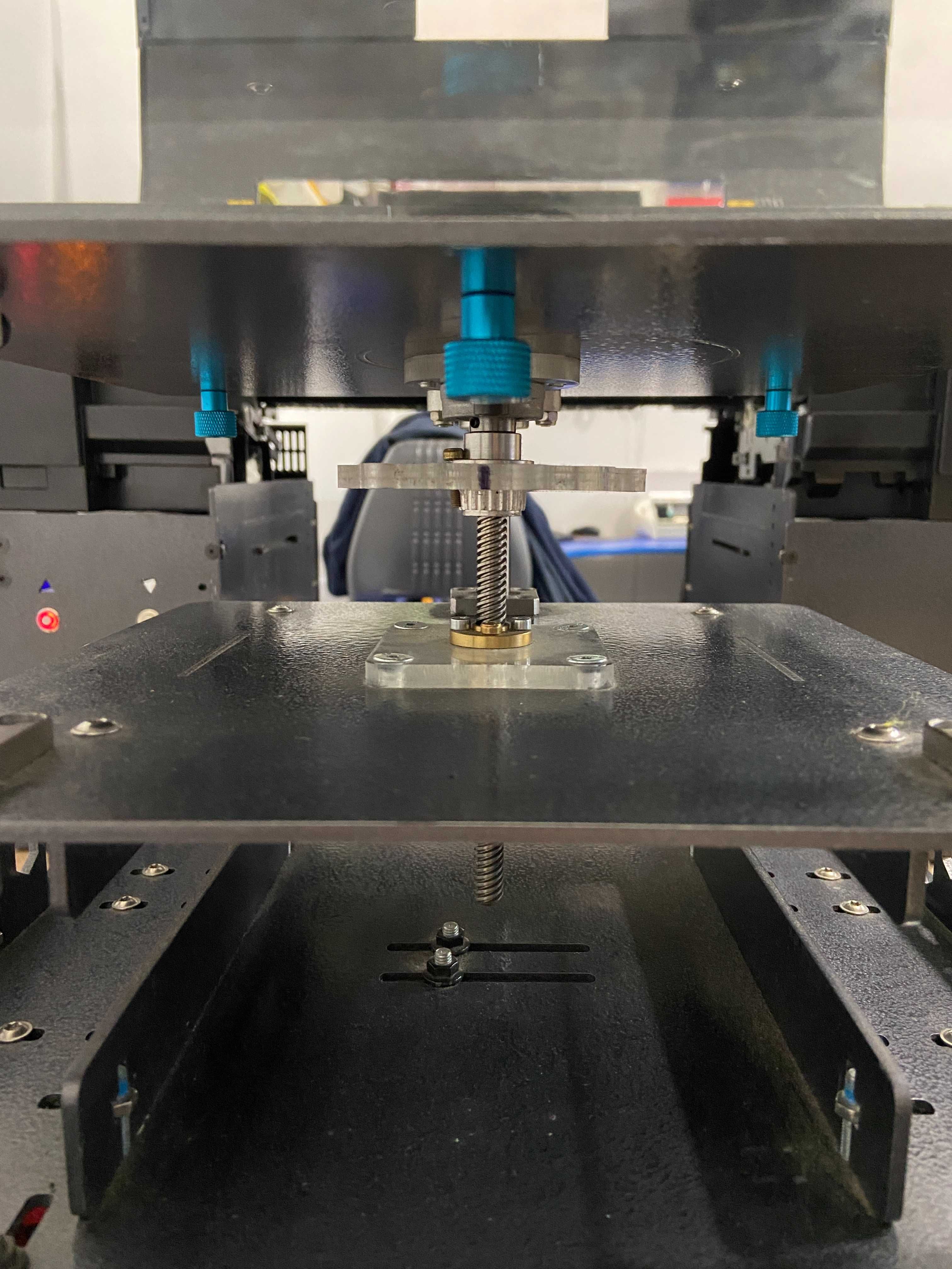 Текстильний принтер для прямого друку на тканинах