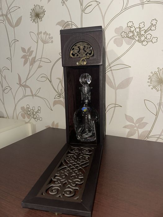 Бар Сувенирный кожа дерево.