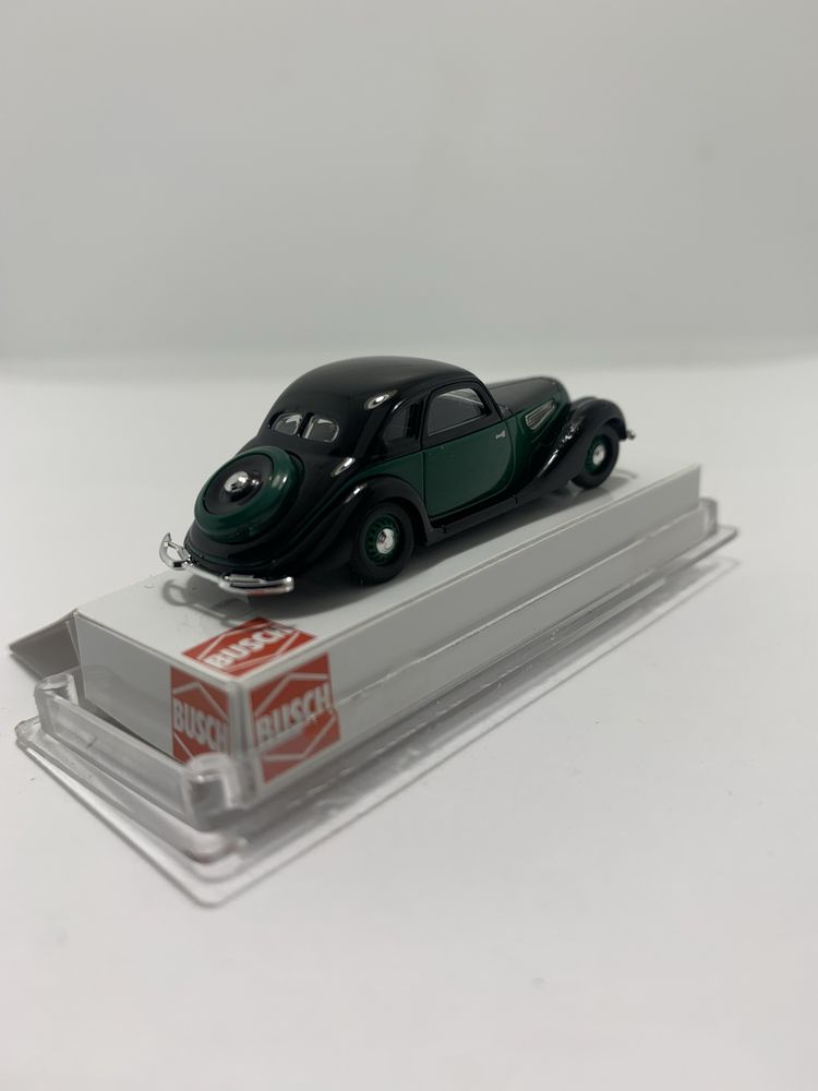 BMW 327 da Busch escala 1:87