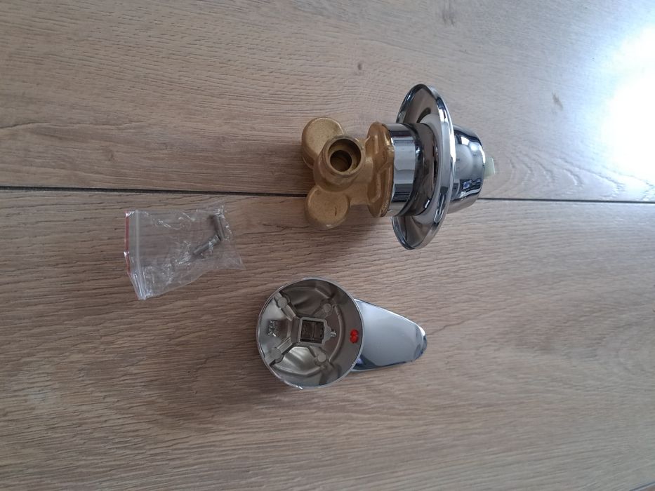 Armatura łazienkowa bateria łazienkowa zestaw srebrny