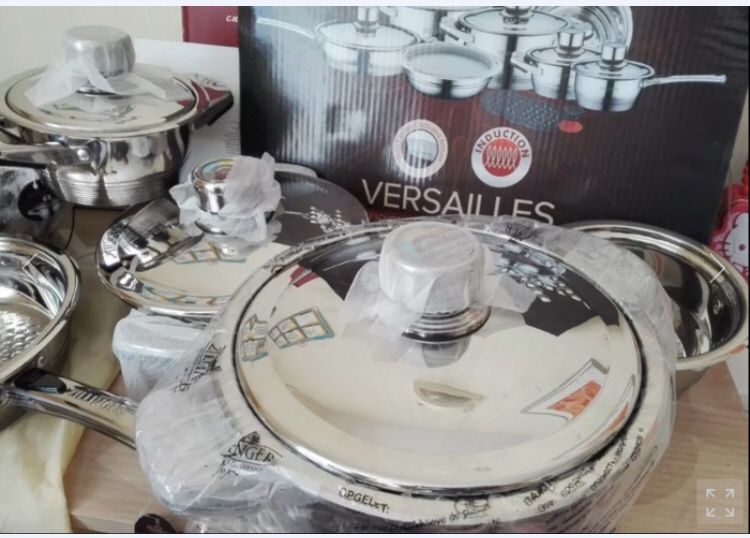 2 набори посуду з 17 предметів нові