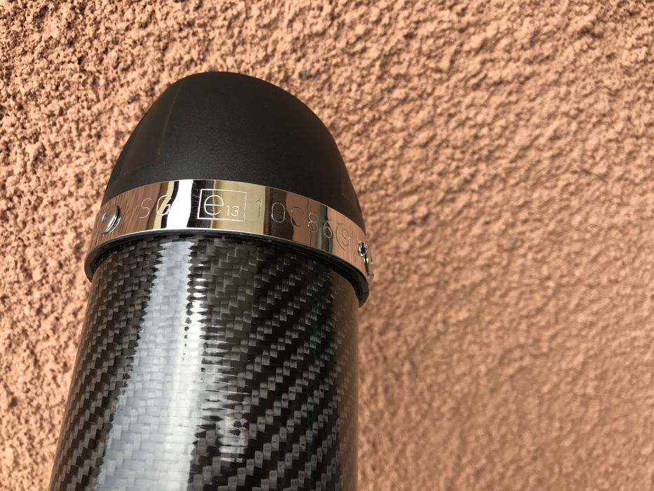Wydech Uniwersalny PRAWDZIWY CARBON AKRAPOVIC Leo Vince Tłumik