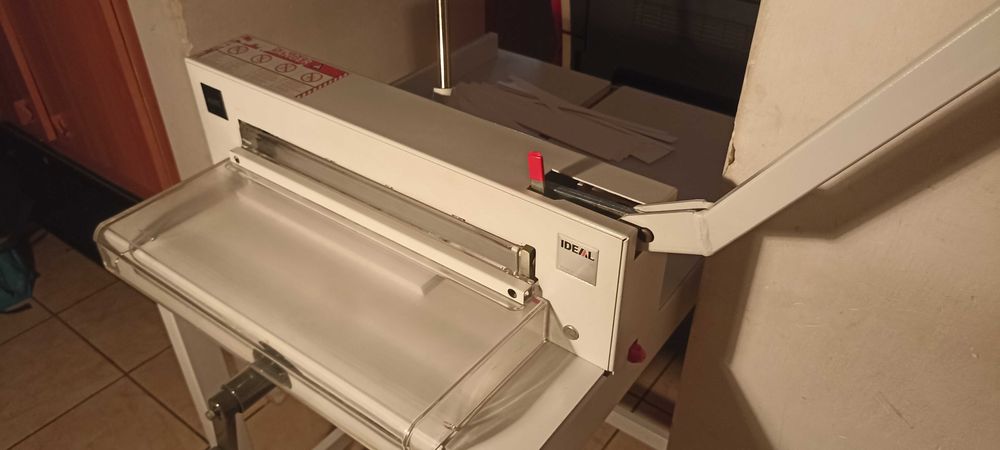 IDEAL 4305 GILOTYNA ręczna do papieru + oryginalny stojak Ideal