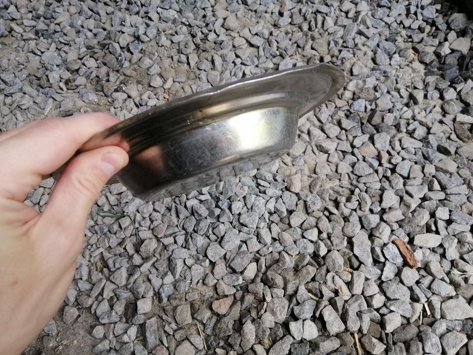 Миска с нержавейки