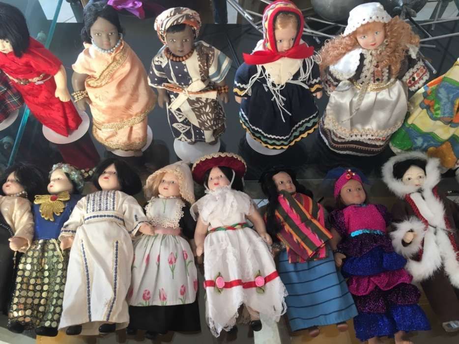 Bonecas de porcelana de vários países