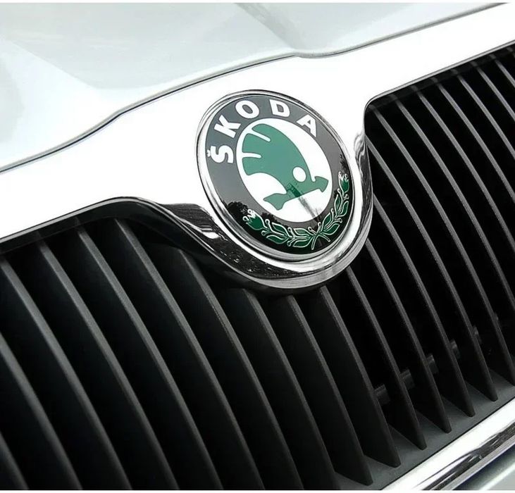 Simbolo SKODA para carro - 80 mm e 90mm