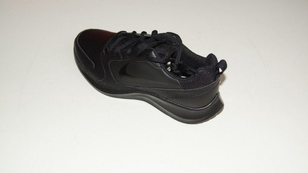 nowe buty nike todos rozm 40 , 40.5 25 cm BQ3198 czarne