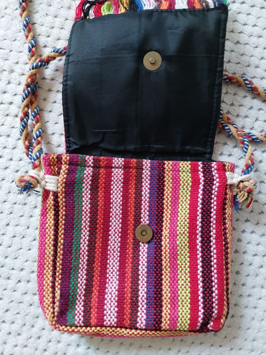 Вишита сумочка в етно стилі