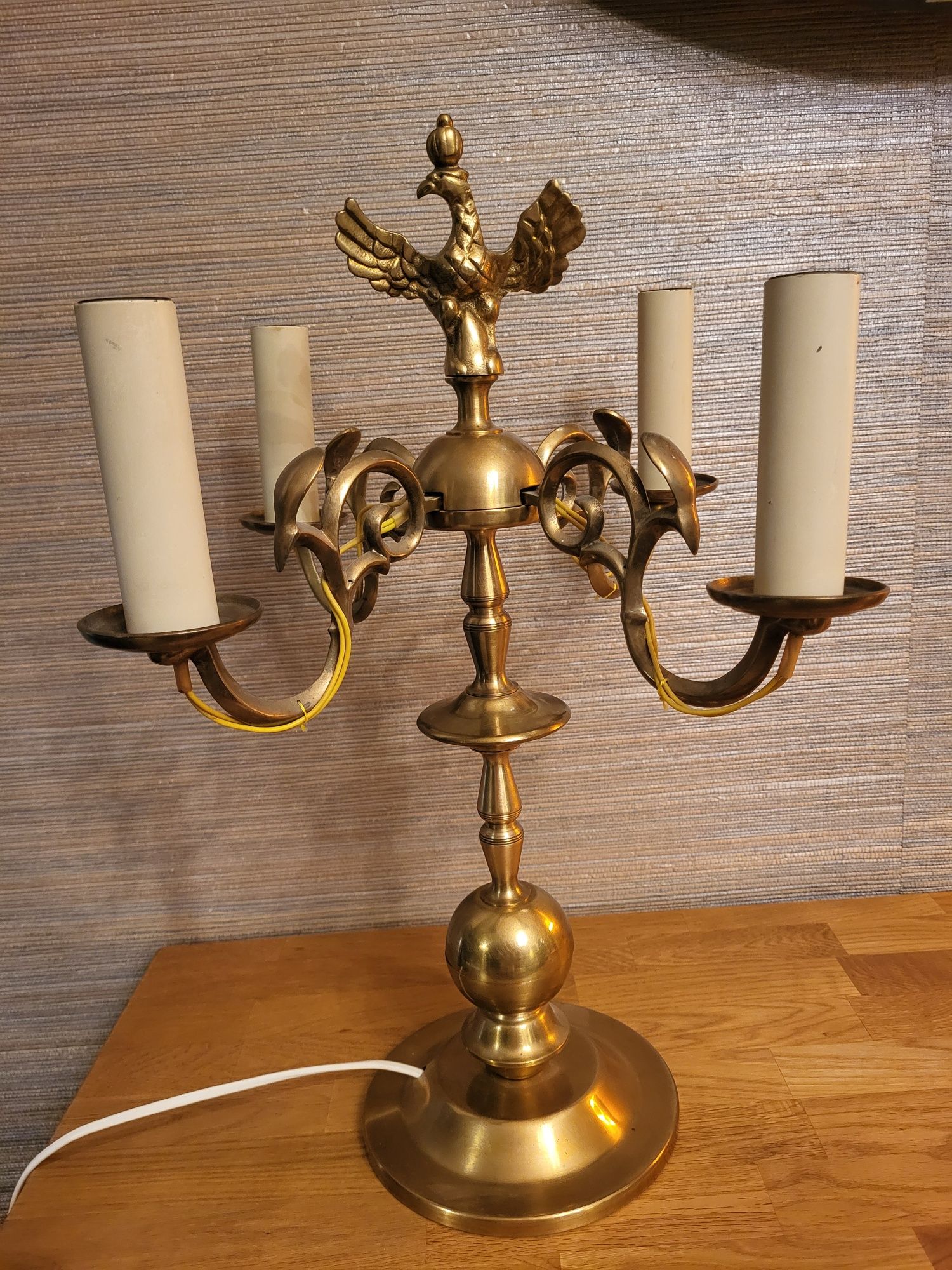 Mosiężny zestaw.  Lampa stołowa  i kinkiet.