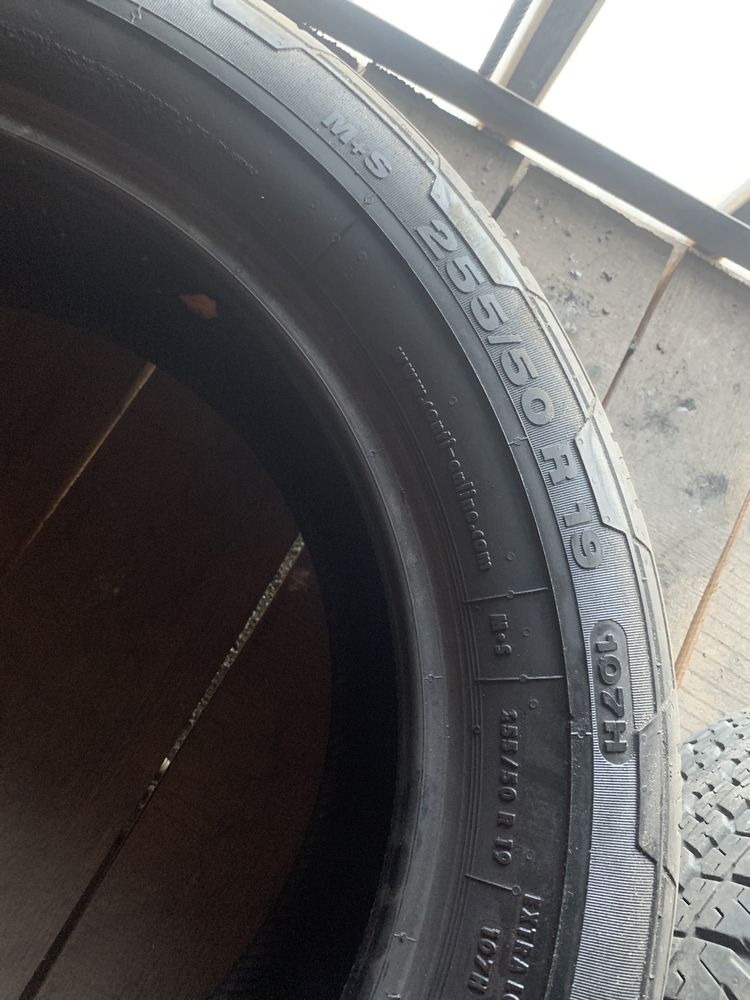 255/50R19 , 4 шт Continenal  4x4 Contact