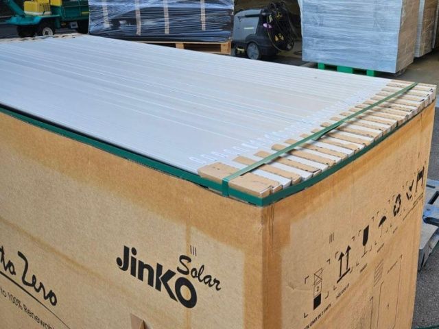 Невикористані сонячні панелі,оптовий продажJINKO SOLAR (630W)
Производ