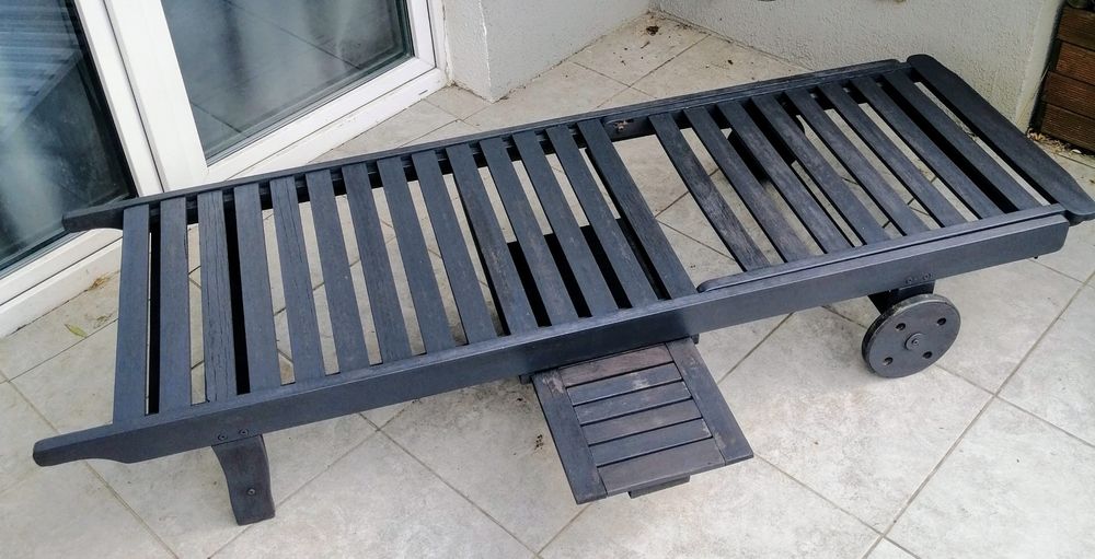 Leżak ogrodowy drewniany z poduszką