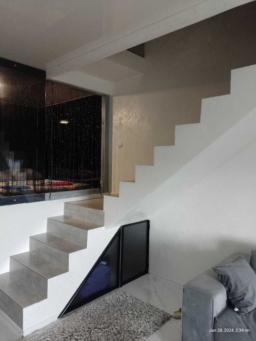 Уникальная 2-этажная квартира с ТЕРРАСОЙ на крыше. Посуточно, почасово