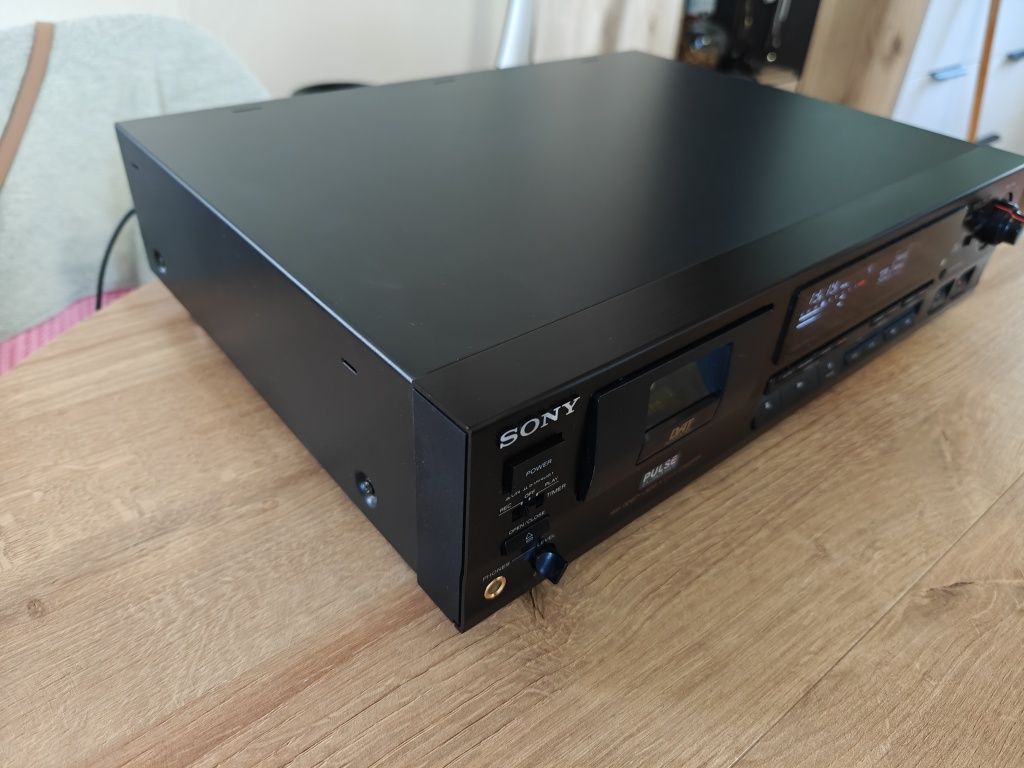 Sony DTC-690 Pilot,karton BDB
