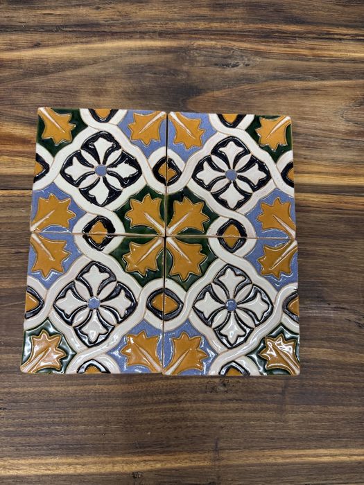 Quadra azulejos Aresta Viva