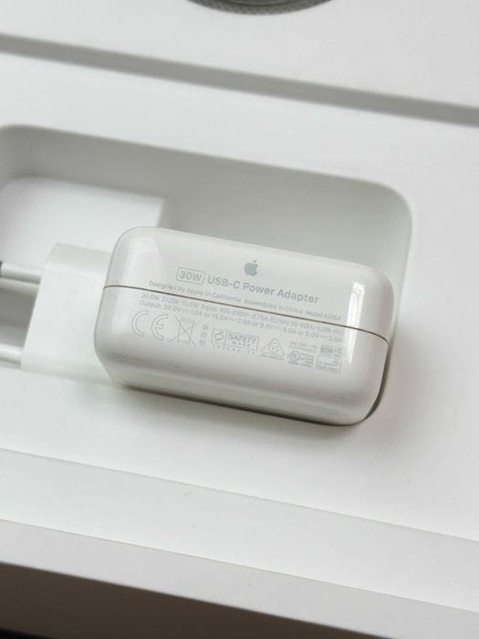 MacBook Air M2 2022, 8 GB RAM, 256 GB SSD, OVP, Akku 94%