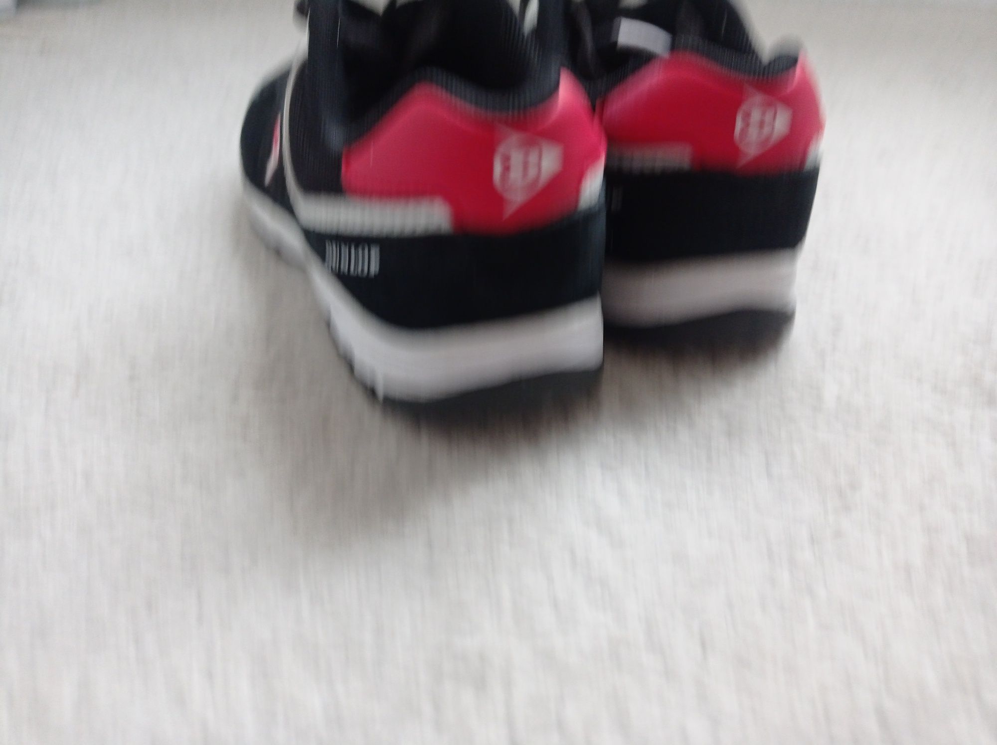 Робоче взуття з пластиноюDunlop FLYING ARROW HRO S3