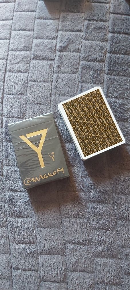 Karty Magic of Y limitowane złote