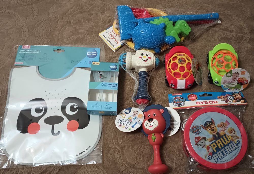 Лот, пакет, набором нові іграшки для малюка бубон, машинки, молоточок