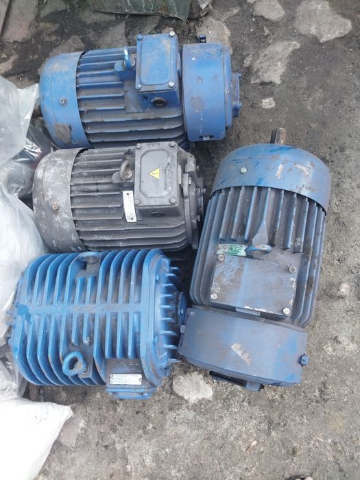 Продам двигун телефонуйте