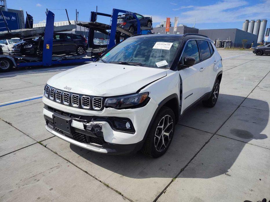 Jeep Compass 4x4 Niski przebieg z USA. Samochód w kraju