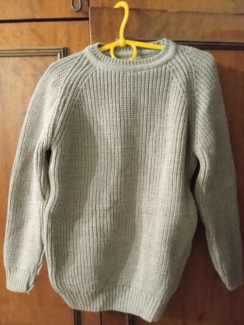 Тёплый, вязаный свитер на мальчика
