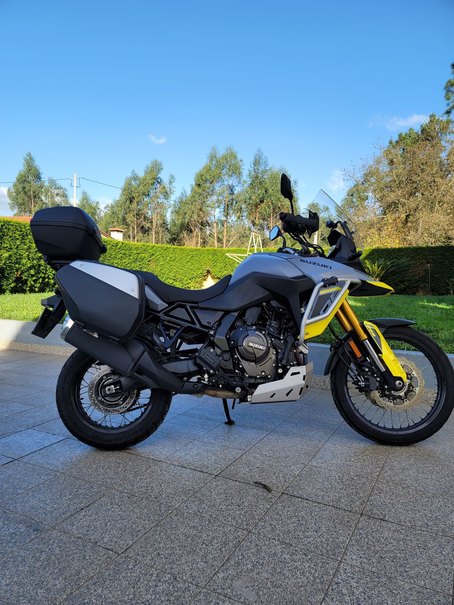 Suzuki V Strom 800DE