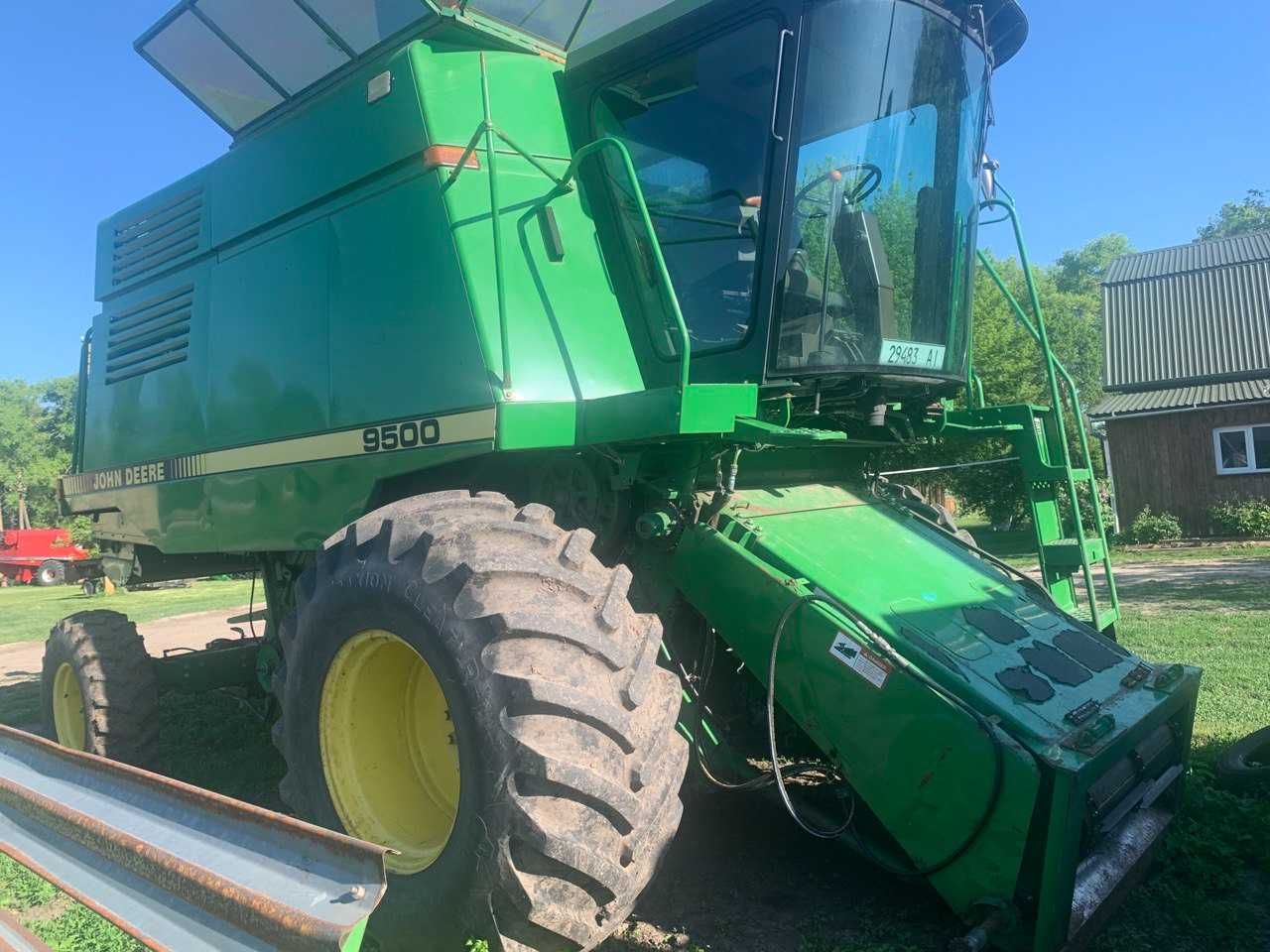 Комбайн John Deere 9500 жатка 920F