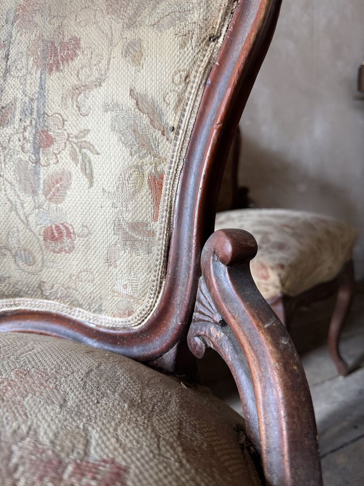 Zestaw sofa plus krzesla XIX wiek