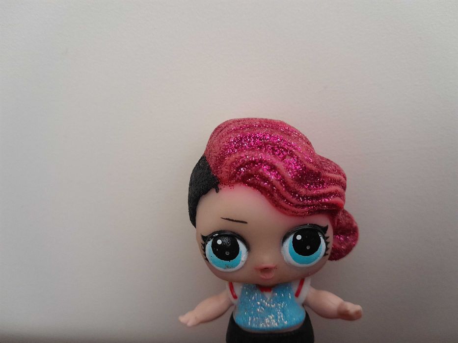 Куколка LOL Surprise Doll Rocker Glitter, фирменная