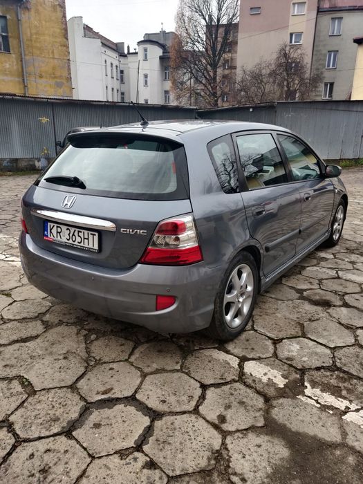 Honda Civic 1.4 90 km rok 2005 poliftowa